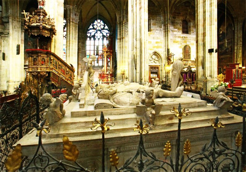 File:Grablege 2.jpg