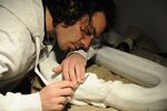 The artist Elias Wallnöfer working on the Lasa marble, 2019, © Flexi