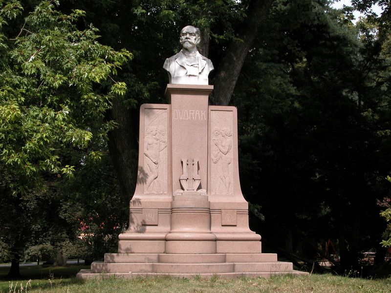 File:Dvor 1.JPG