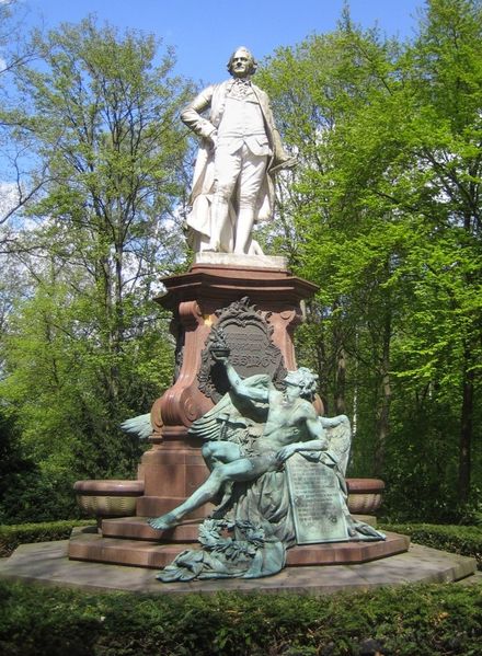 File:Lessing Berlin 1.jpg