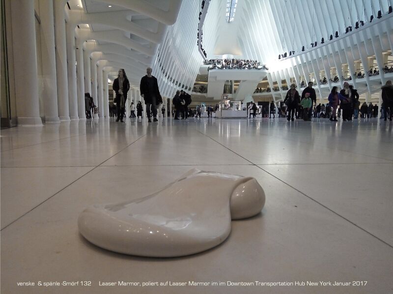 File:Calatrava Smoerf.jpeg